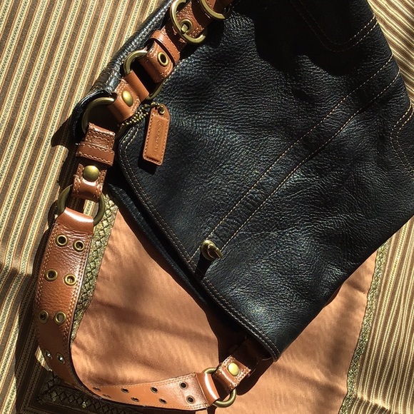 Pebbled Black Leather Coach hobo bag pocketbook - Picture 6 of 7